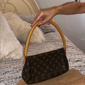 Louis Vuitton Hand Bag